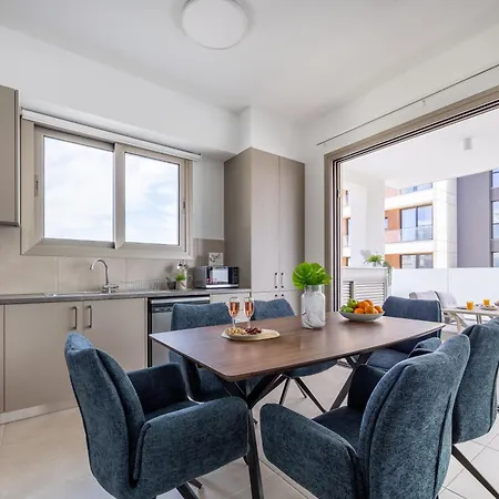 Mulberry Court Premium Apartamento Limassol