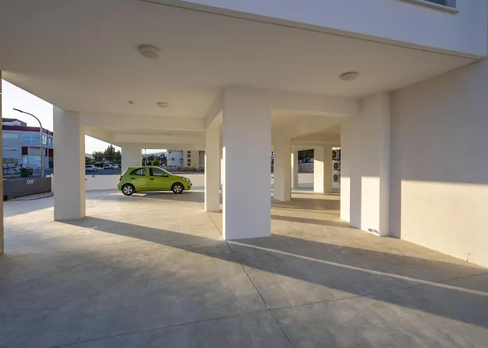 Mulberry Court Premium アパート