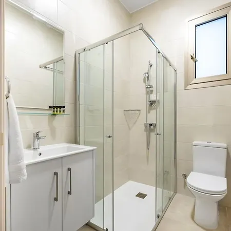 Mulberry Court Premium * Λεμεσός