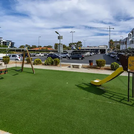 Mulberry Court Premium Apartments